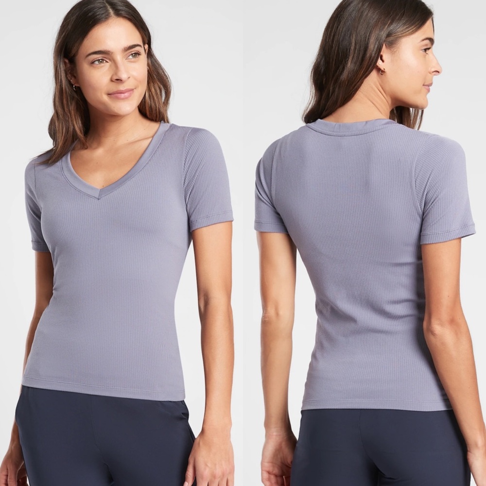 Athleta Renew V-Neck Tee Small